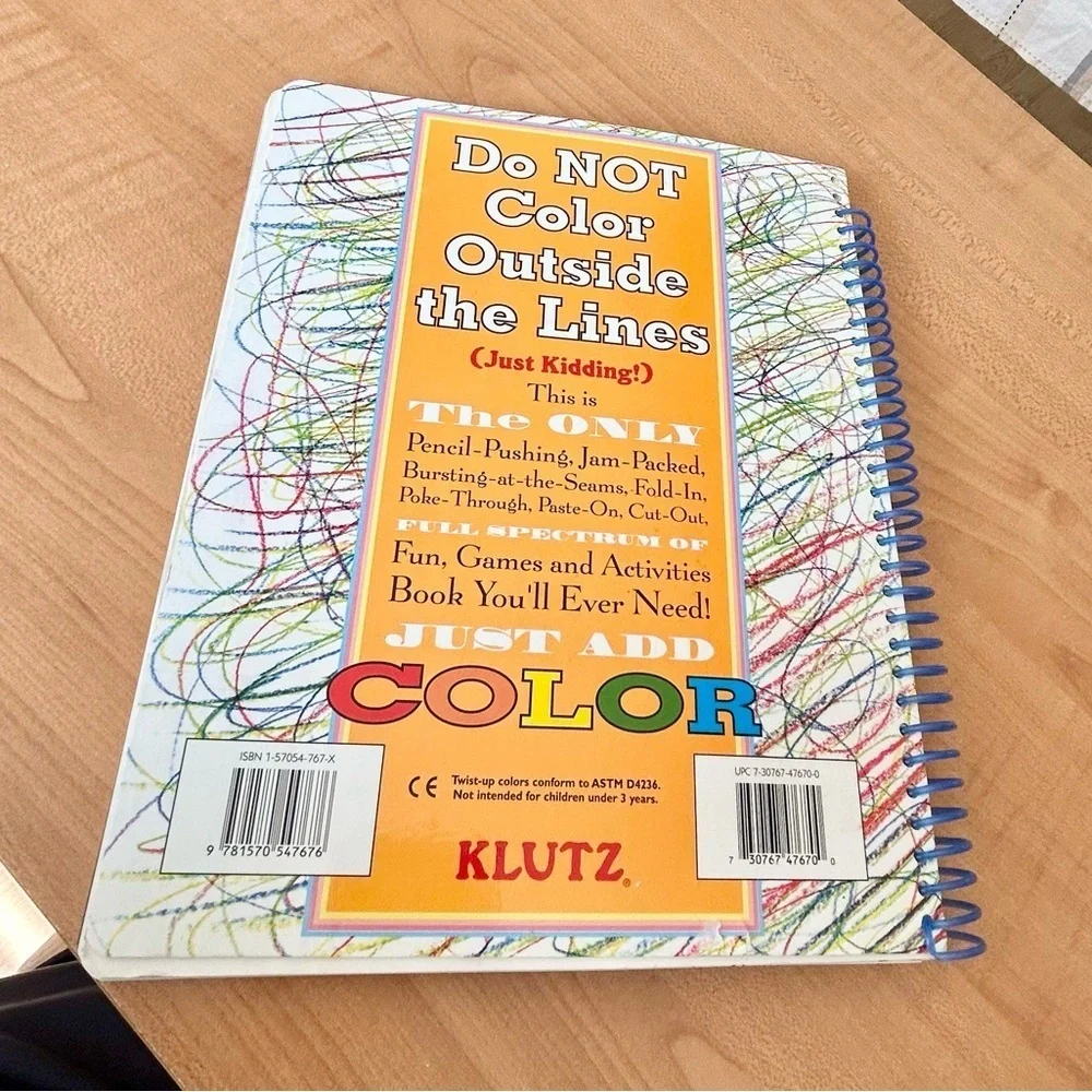 Book Color & activity book Klutz brand with pencils